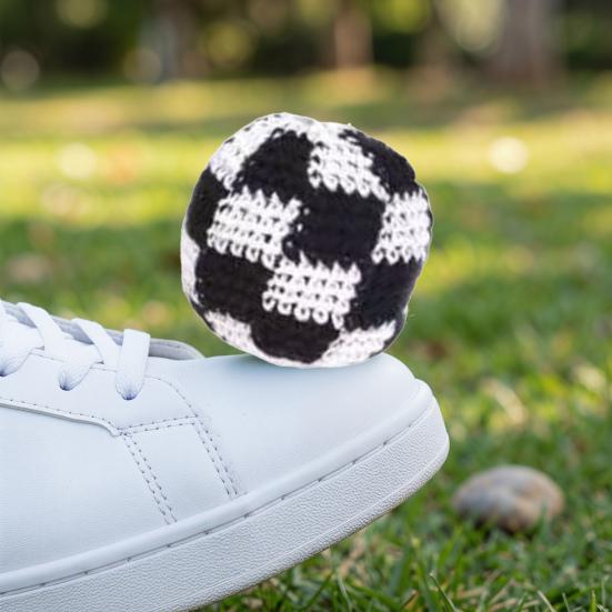 4 Stück Handgefertigtes Gestricktes Footbag-Set, Buntes Häkel-Footbag für Erwachsene & Anfänger, Jonglierbälle mit Mehrfarbigem Geometrischem Muster für Drinnen