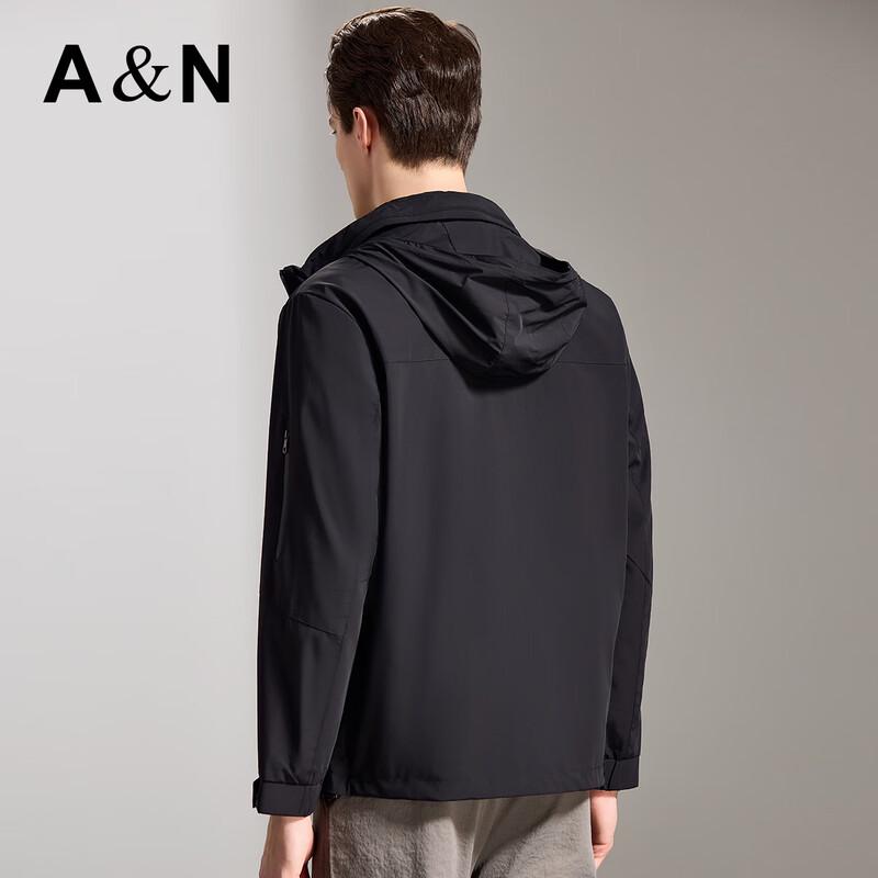 Men's Outdoor Windproof Hooded Jacket