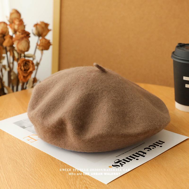 Women's Artistic Retro Wool Beret - Solid Color Autumn/Winter Hat
