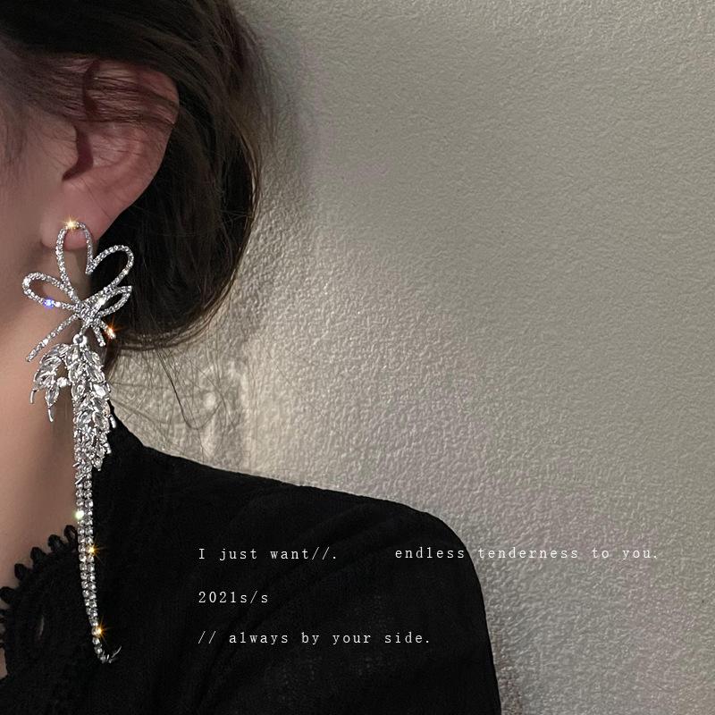 Silver Needle Diamond Love Earrings European and American Fashion Long Fringed Bow Earrings Retro Earrings Temperament Women