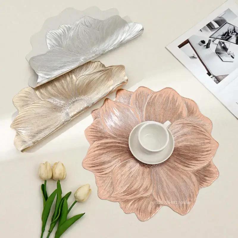 Ny Lotusformet Varmebestandig Blomsterplassmatte Dekorativ Vaskbar Bordbrikke Underlegg for Hjemmefest Bryllupsdekorasjon