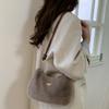 New Autumn and Winter Fashion Plush Bag Korean Version Niche Commuter Shoulder Messenger Bag Versatile Foreign Style Armpit Bag