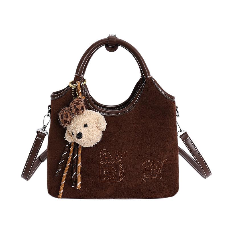 Retro Niche Matte Bag Women's 2025 New Exquisite Versatile Messenger Bag Fashionable Super Fire Handbag Small Bag