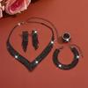 Luxus Diamantschmuckset: Glitzernde Halskette, Quastenohrringe, Armband und Ring für Bräute