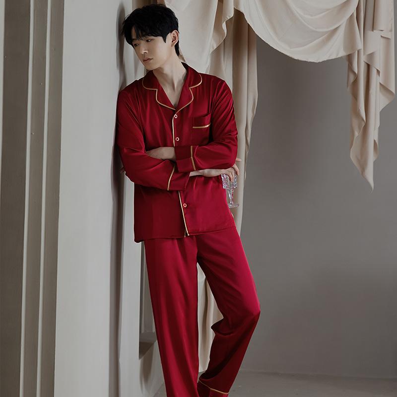 

Couple’s Red Wedding Pajama Set Long Sleeve Top and Pants Newlywed Bridegroom Sleepwear XXL червоний