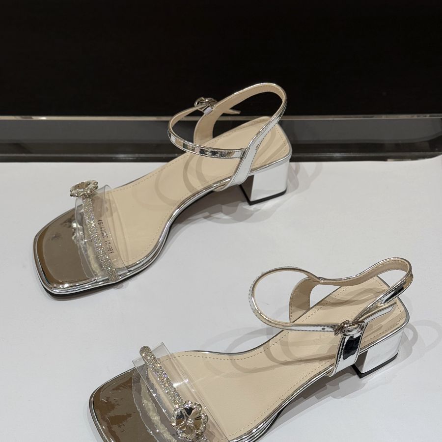French fairy transparent rhinestone middle heel Roman shoes girl 2025 new summer thick heel foreign style versatile one word with sandals