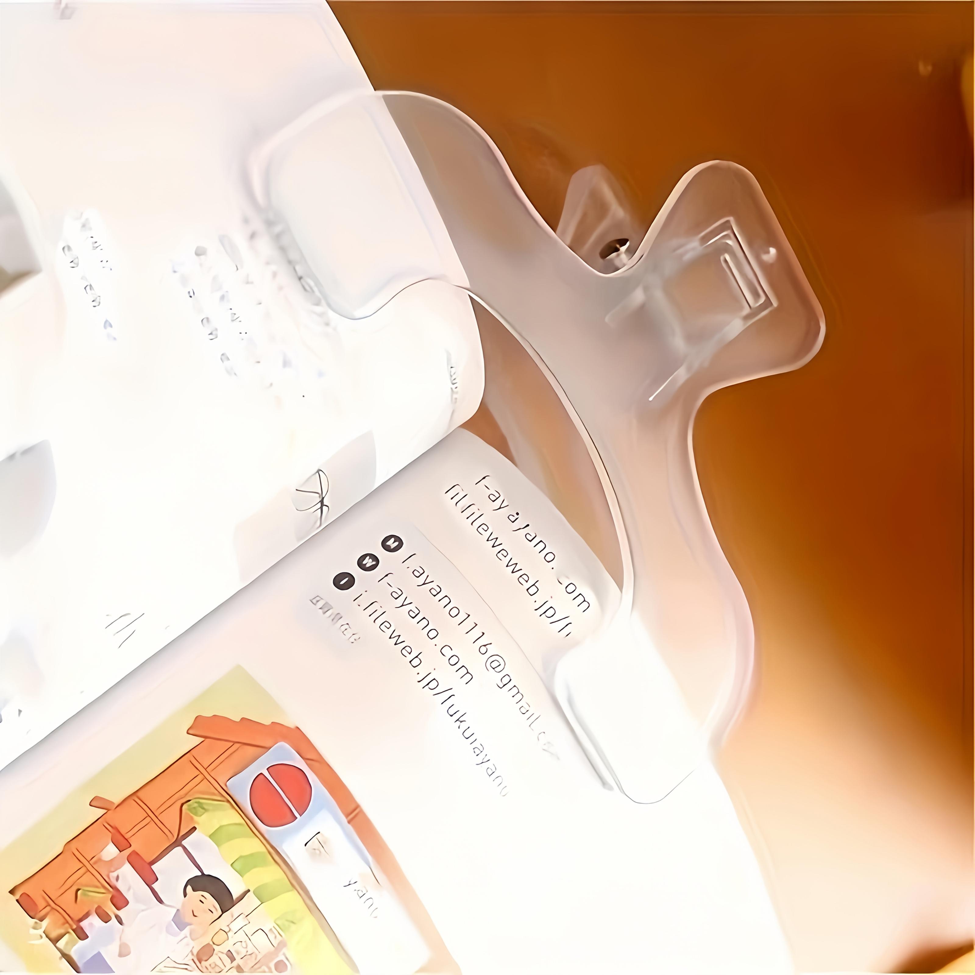 

1-Pack Transparent Plastic Desk Clip - Durable Sturdy Book Clip, Hands-Free Page Holder for Office, Study, Reading Portable Clip чистый