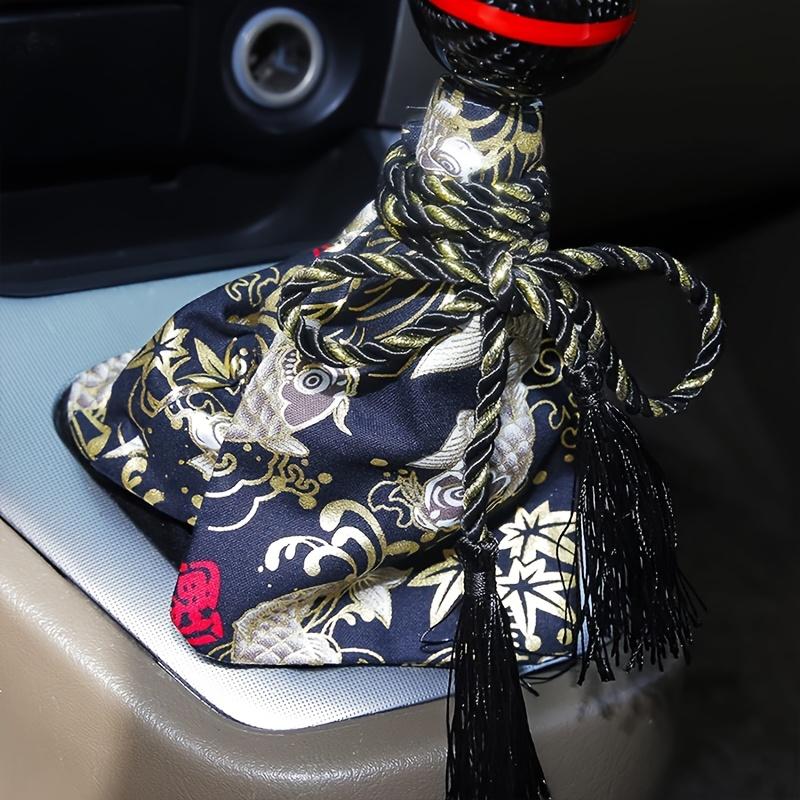 Ein Stück Vintage-Auto-Schalthebelabdeckung im japanischen Stil mit Quaste – Ein traditioneller ästhetischer Schutz für den Schalthebel gegen Staub