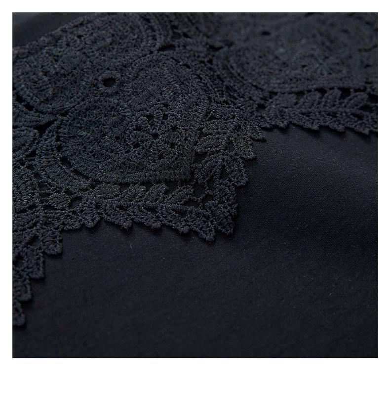 Women's Plus Size Lace Splicing Sweatshirt – Spring/Autumn Loose Fit for Middle-Aged Moms