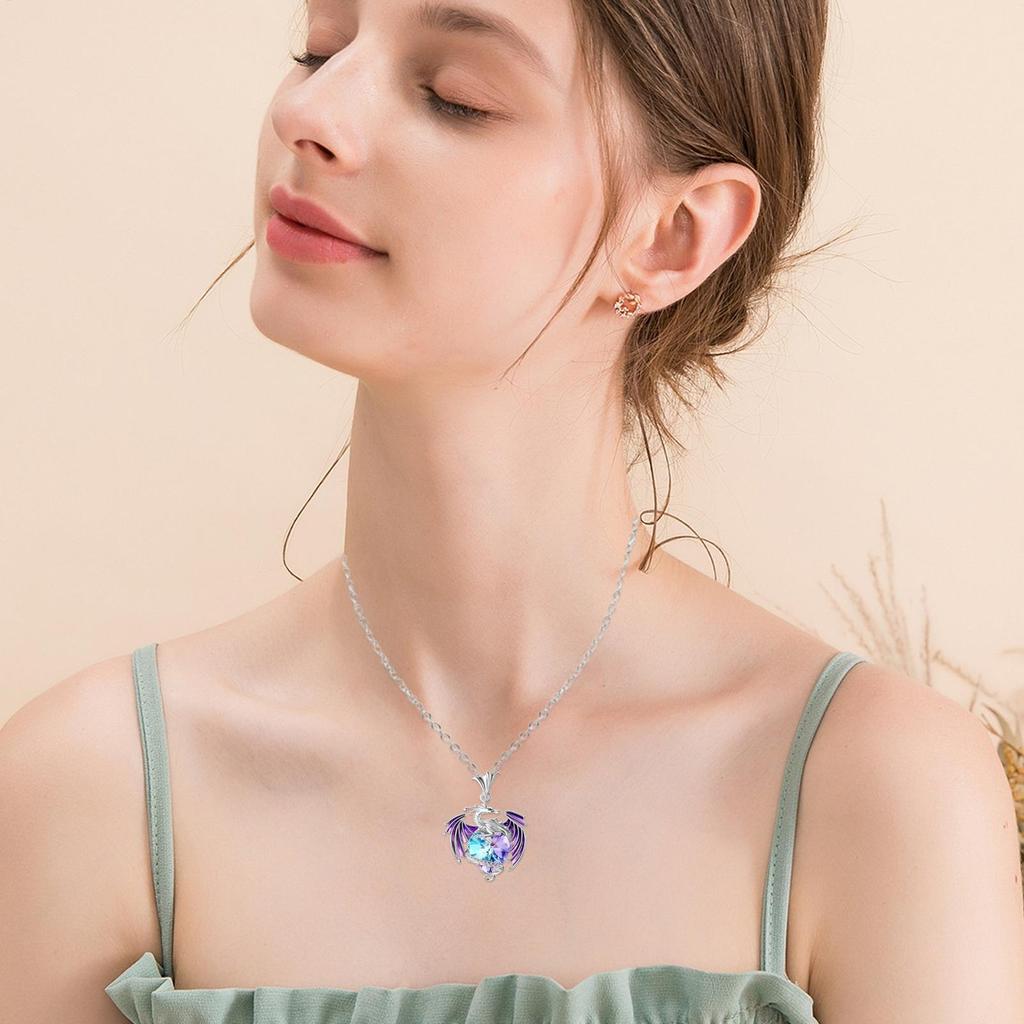 Love Birthstone Dragon Necklace Heart-Shaped Colorful Pendant Necklace Cool Crystal Dragon Necklace Jewelry Gift