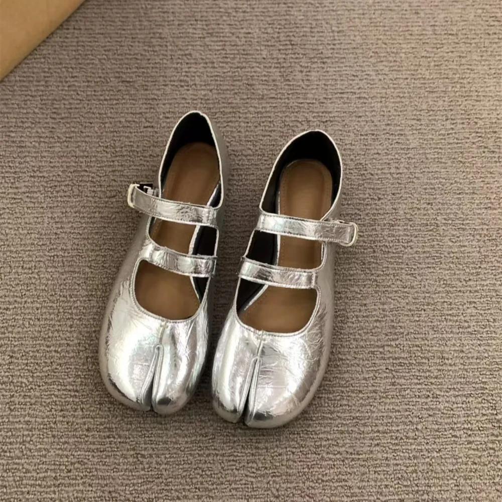 Scarpe Basse Mary Jane da Donna con Cinturino e Fibbia Moda Calzature Femminili Basse e Morbide Punta Strana Scarpe Basse da Donna Lolita 2026 Nuove