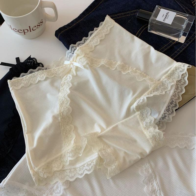 Women's Summer Thin Lace Ice Silk No Trace Not Clip Hip Anti Light Waist Flat Angle Briefs
