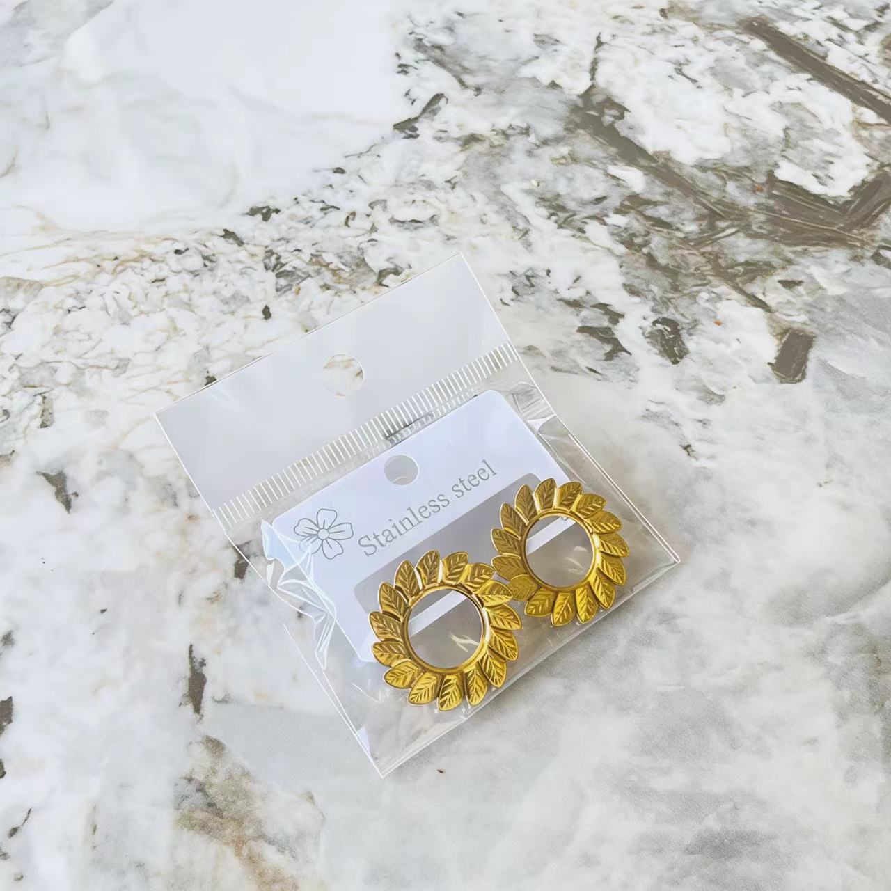 

18K Gold Plated, Modern Abstract Flower Dangle Earrings for Women – Statement Jewelry for Casual & Special Occasions