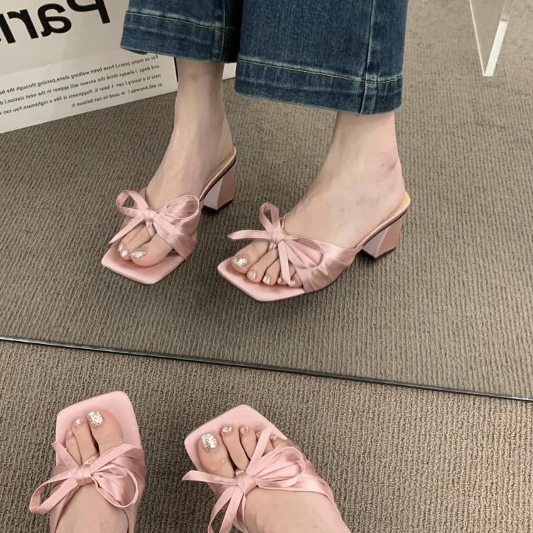 French high-end satin bow thick heel cool slippers women's wear 2025 new summer open-toed high heels