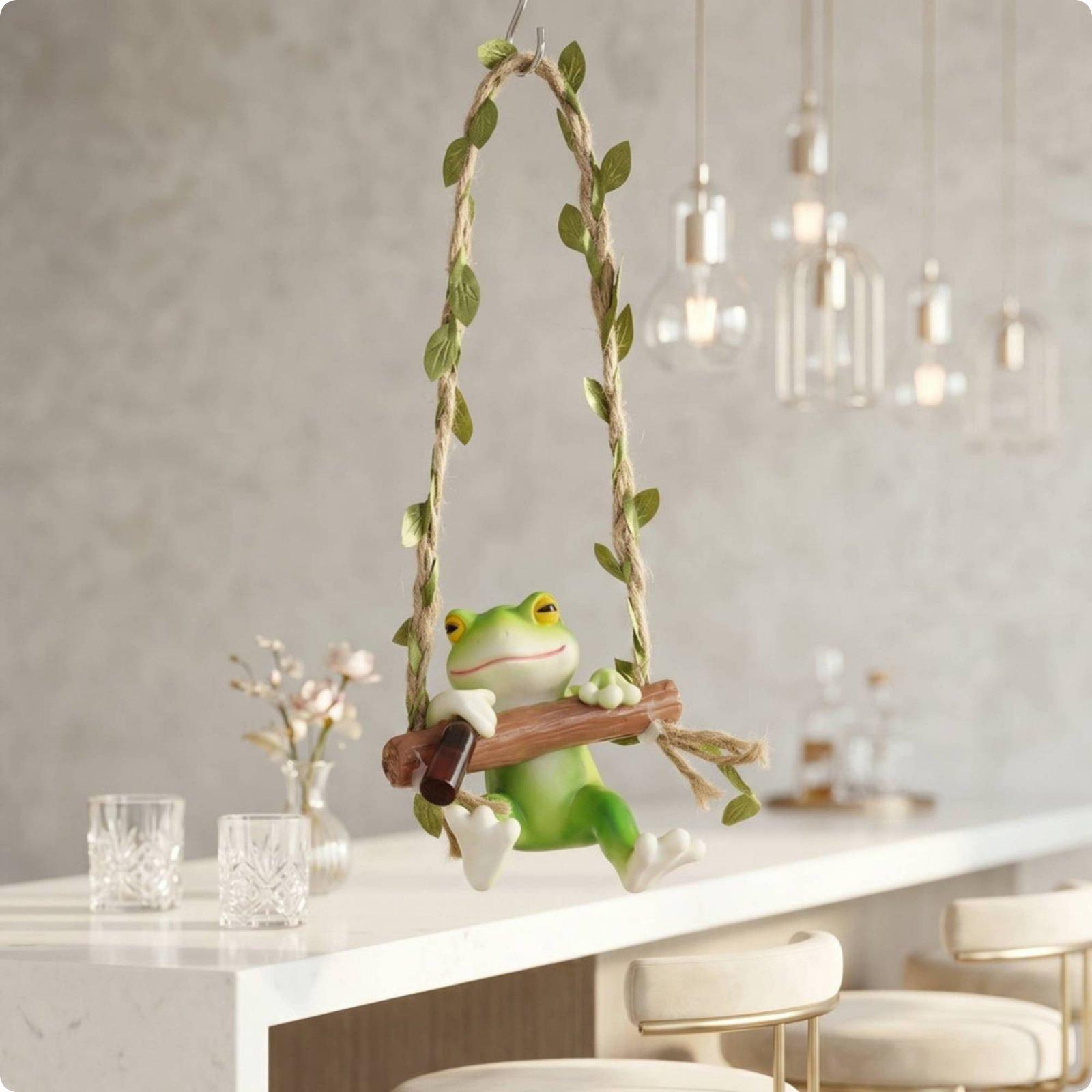 Frog Swing Decoration Cute Frog Ladder Hanger Outdoor Decor Resin Gift for Tree