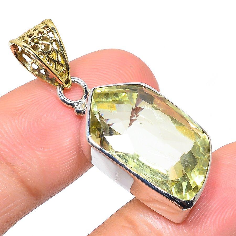 

Natural Lemon Quartz Gemstone 925 Sterling Silver Two Tone Pendant 1.58 h1z90