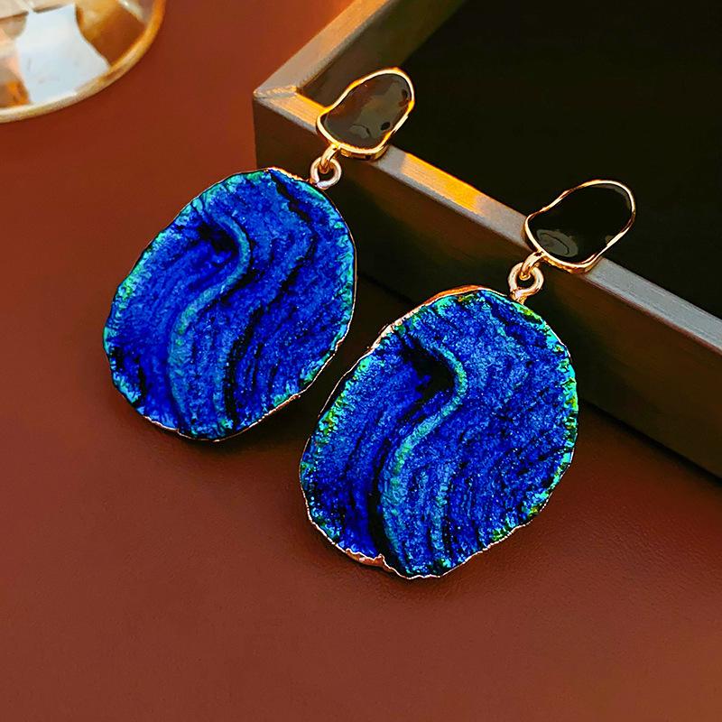 Boucles d'oreilles puces ovales en cristal argenté vieilli:  Luxe Léger et Mode Haut de Gamme