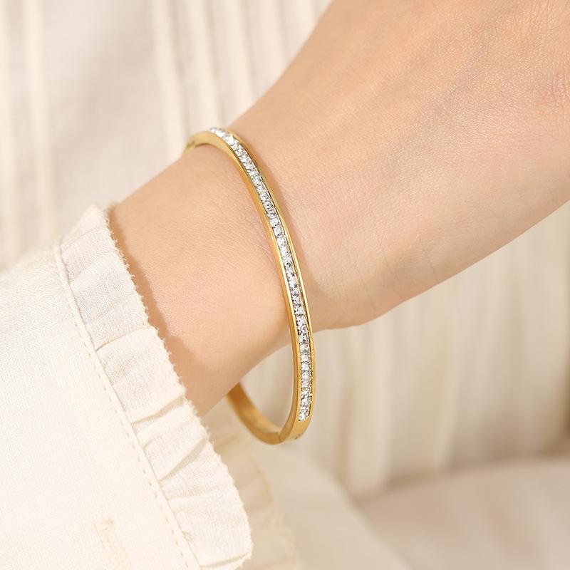 Htpwe Stainless Steel Inlaid Square Zirconium Bracelet Women 18k Gold Plated Couple Holiday Gift Bracelet Party Daily Zircon
