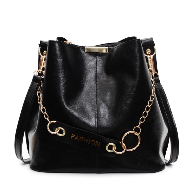 Niche Design Autumn Versatile Retro Commuter Bag for Women's Autumn New Maillard Crossbody Bucket Bag