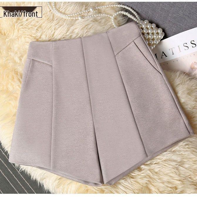 

High-Waisted Woolen A-Line Wide-Leg Shorts for Women - Korean Style, Black, Autumn/Winter 2025 XL (120-129 jin)