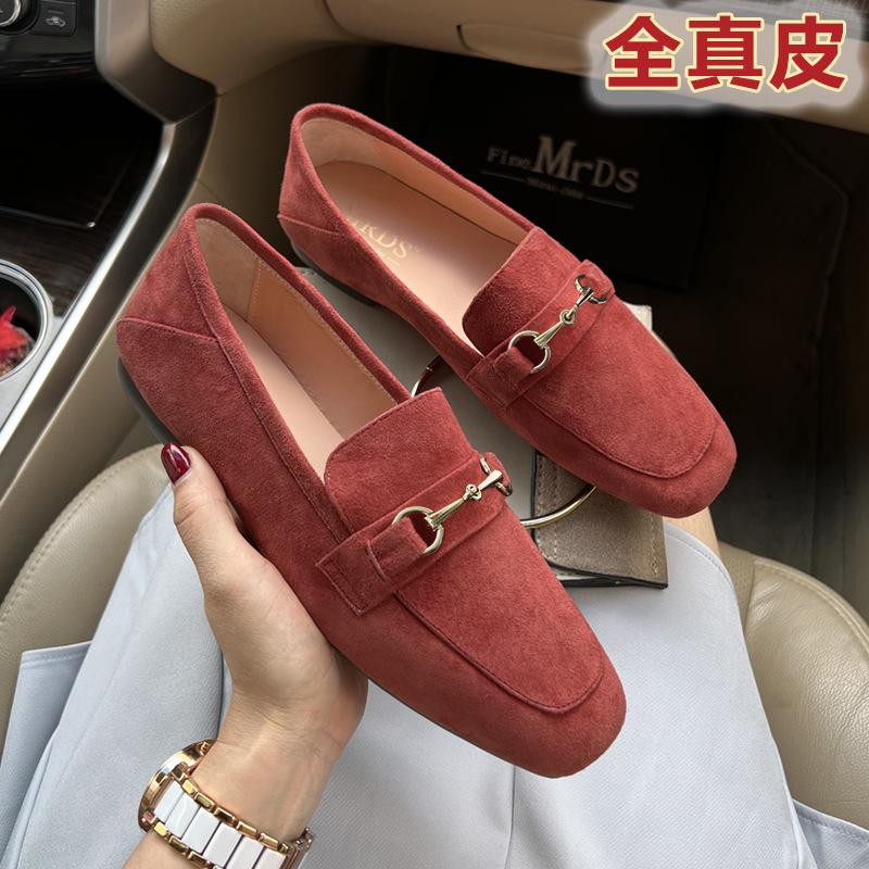 Hong Kong leather flat loafers British style small leather shoes women's 2025 spring new lazy metal buckle Doudou single shoes