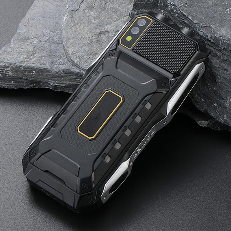 YEEMI Q8 2G GSM Rugged Phone Big Battery Dual Flashlight 2.4inches HD Screen Dual SIM Mobile Phone Large Button Cellphone