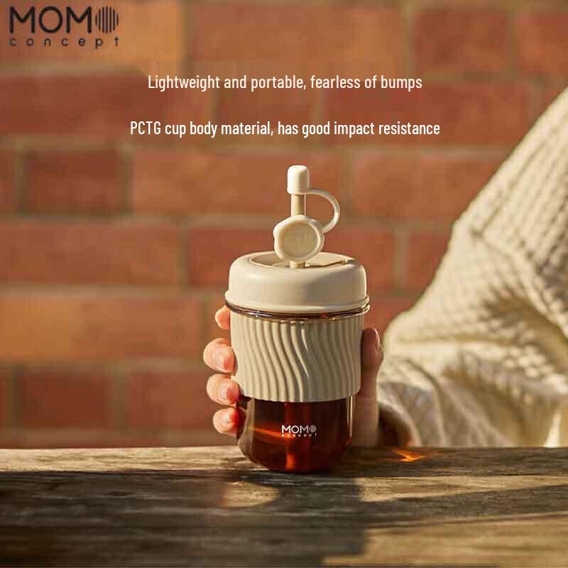 MOMOCONCEPT Portable Tritan Straw Water Bottle