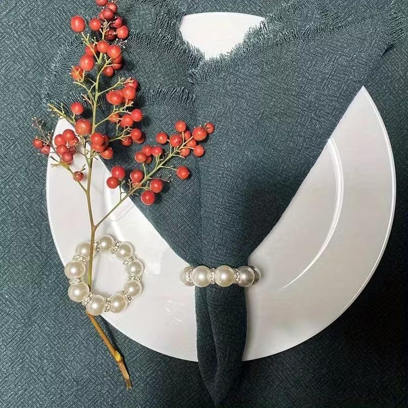 Handmade Beaded Pearl Napkin Ring Valentine's Day DecorativeNapkin Holder DIYTable Towel Ring for Wedding Party Tablecloth Decor