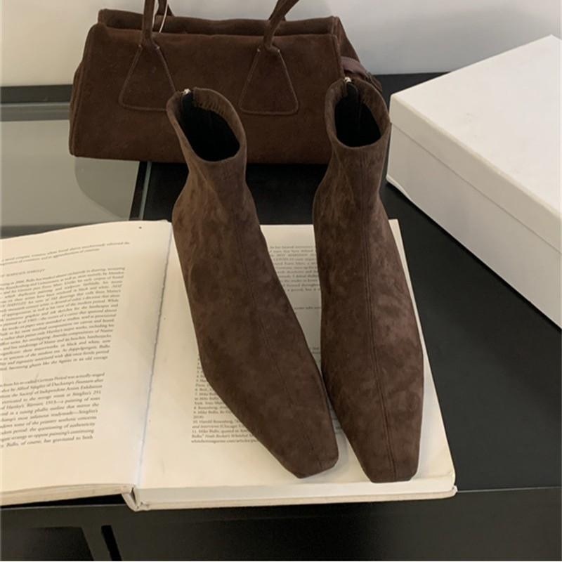 Retro Thick-heeled Short Boots for Women In Autumn and Winter 2025, New Square Head Suede Rear Zipper Small Ankle Boots, Elastic and Thin Boots 