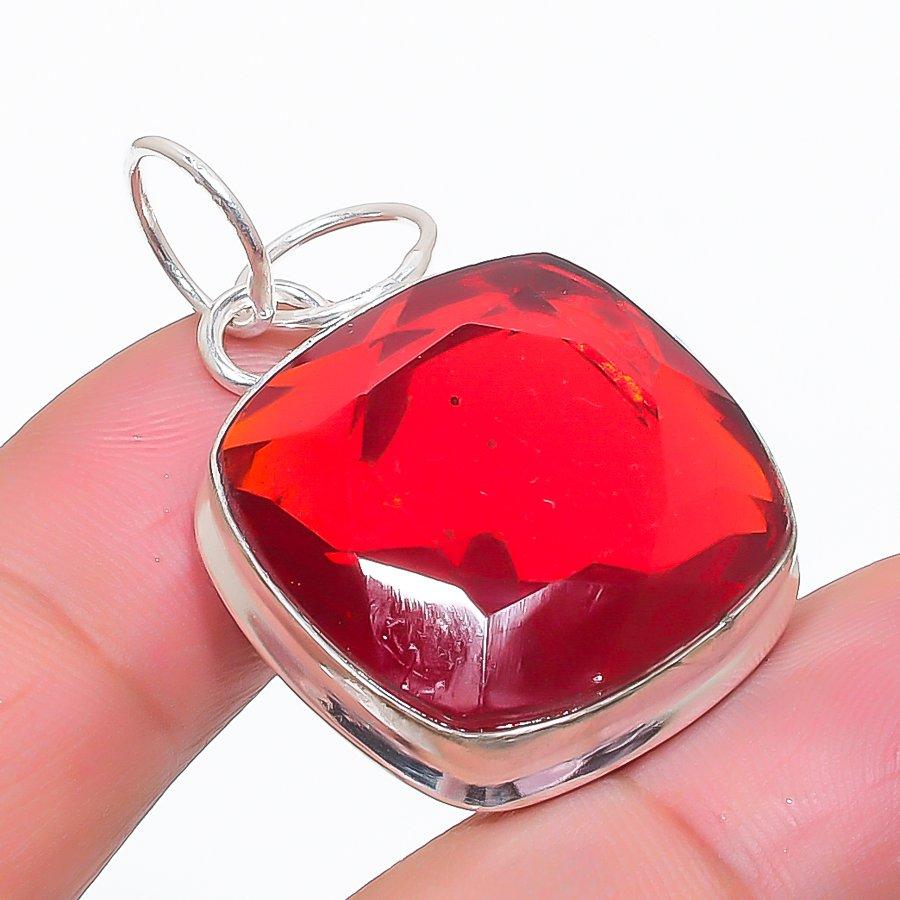 

Natural Garnet Gemstone Handmade 925 Sterling Silver Jewelry Pendant 1.58 Q6U64