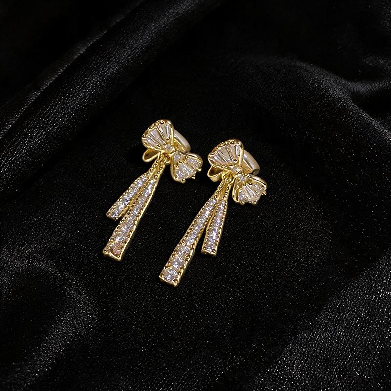 14k Gold Plated Zircon Bow Ear Cuff Earrings for Women - No Ear Hole Required, Elegant Luxury Design