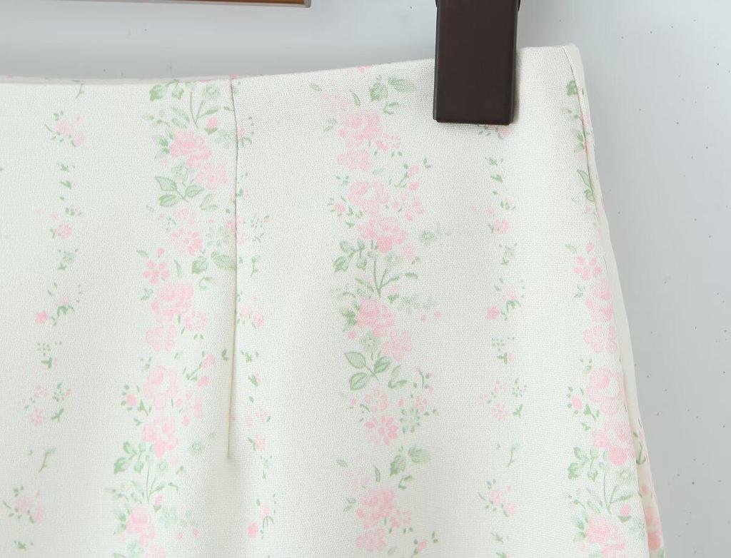 Traje Francés Dulce Floral 2026: Camisola con cordones y Falda de cintura alta