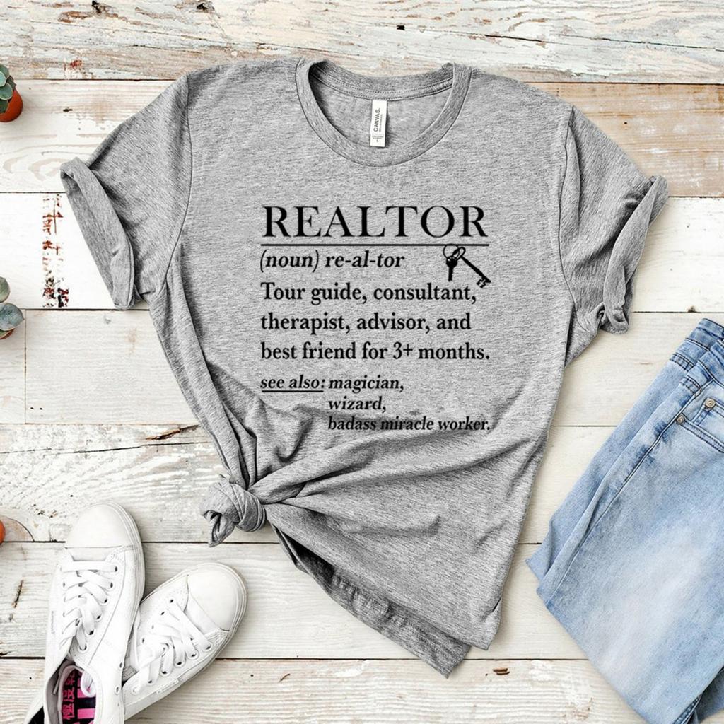 Immobilienmakler Definition T-Shirt Lustiges Immobilien T-Shirt Immobilienmakler Shirt Damenbekleidung Streetwear Lässige Oberteile Geschenk für Immobilienmakler