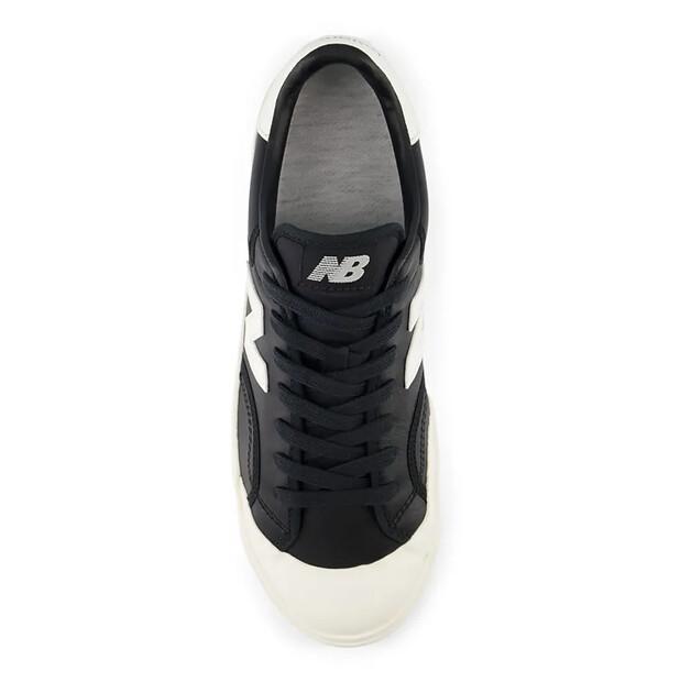 New Balance Кросовки 100