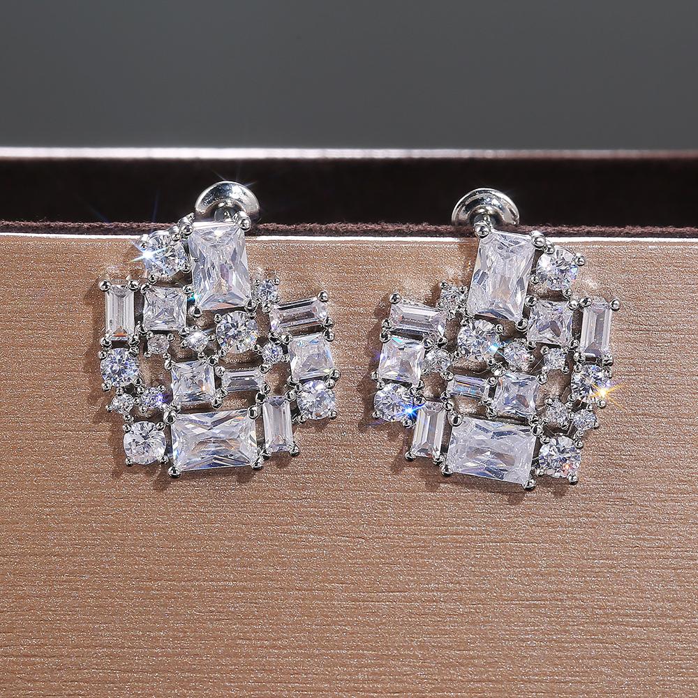 

BELLA BOX серебряные серьги-гвоздики в форме сердца для женщин, блестящий кубический цирконий, свадебные, помолвочные, модные ювелирные изделия белый