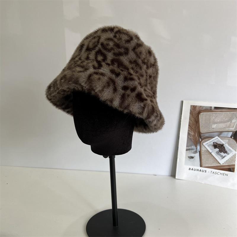 

Меховая интегрированная пятнистая леопардовая плюшевая ретро панама женская осенне-зимняя новая утолщенная теплая повседневная панама тренд M（56-58cm） светло-зеленый