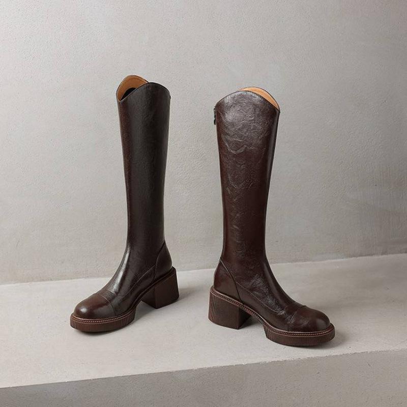 

Корейская версия женских модных ботинок на среднем каблуке большого размера, новые ботинки женские на толстой подошве с нескользящей молнией, осенне-зимние высокие ботинки 40