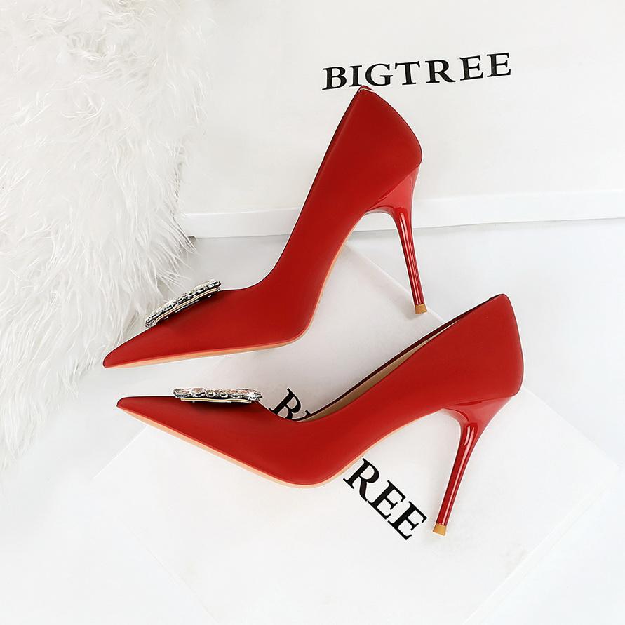 Módní banketové vysoké podpatky dámské jednoduché boty s mělkými ústy špičatými vodami s diamantovým knoflíkem