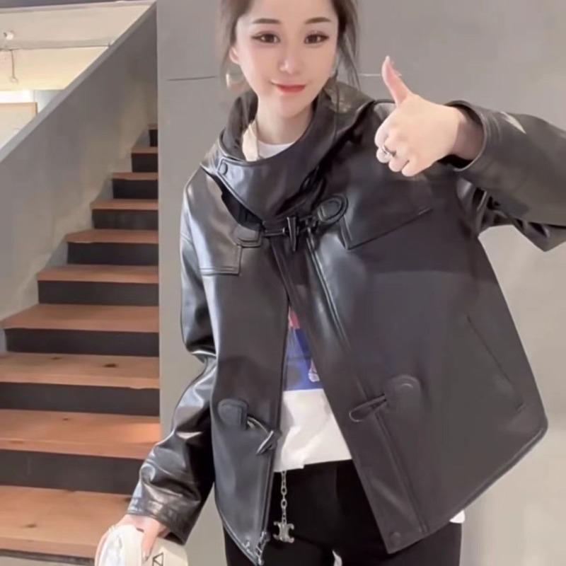 

Повседневная женская куртка из черной кожи с капюшоном, свободная легкая версия, топ на пуговицах-рожках, новая кожаная куртка весна-осень 2XL (recommended above 75kg) чёрный
