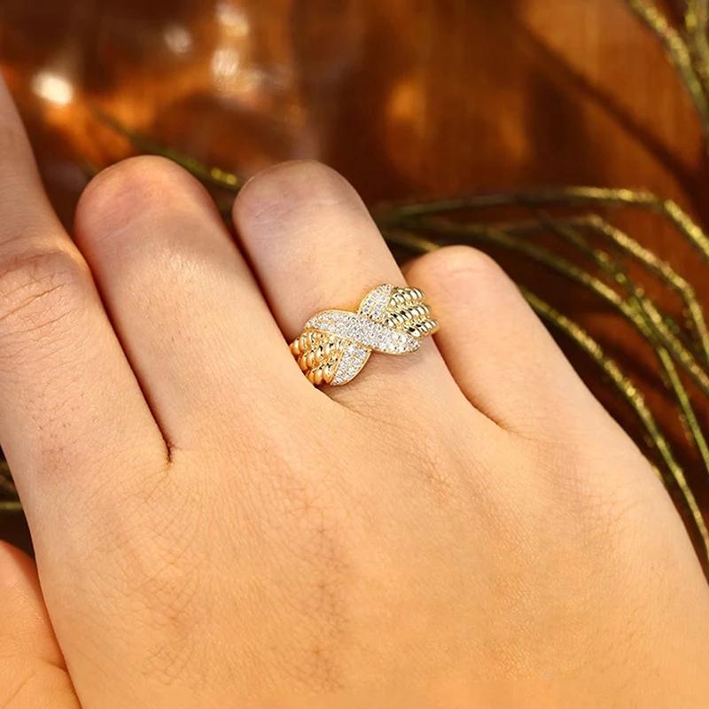 Huitan Gold Color Women Ring Cross Shaped Fashion Party Lady Luxury Accessories Inlaid Shining CZ Wedding Charming Jewelry Gift