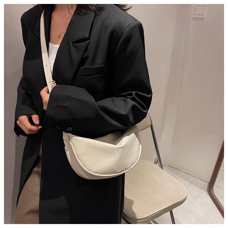 Women's Faux Leather Crescent Bag, Soft Dumpling Shoulder Crossbody Purse, Zipper Closure Handbag for Daily Use
