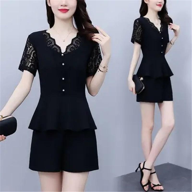 

Women s Plus Size 2-piece Lace Trimmed V-neck Top And Shorts Slim Fit Summer Set Pure Black XXXL чорний