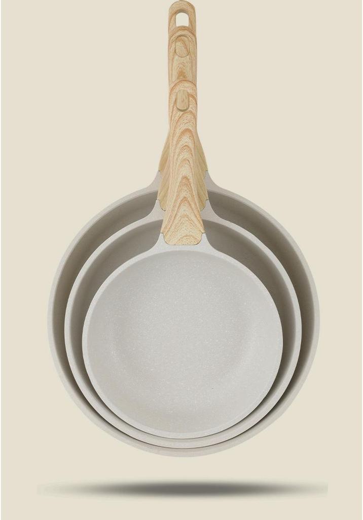 24cm Non-stick Universal Frying Pan for Home Use – Ideal for Eggs, Pancakes, Steaks, Works on Induction Cookers & Gas Stoves.