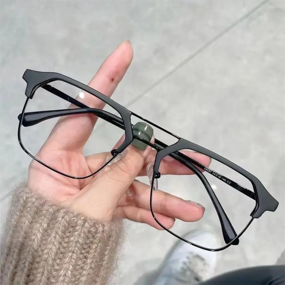 Black Business Square Frame Myopia Glasses Men Women Vintage Ultra Light Metal Frame Glasses Eyeglasses Vision Care -100~-600