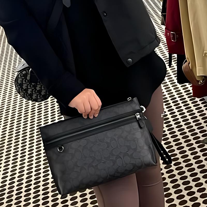 Coach Pouch 29 Detachable Wrist Strap Zipper Closure Coated Canvas Clutch Large Unisex Clutch Black CY985-QBMI5