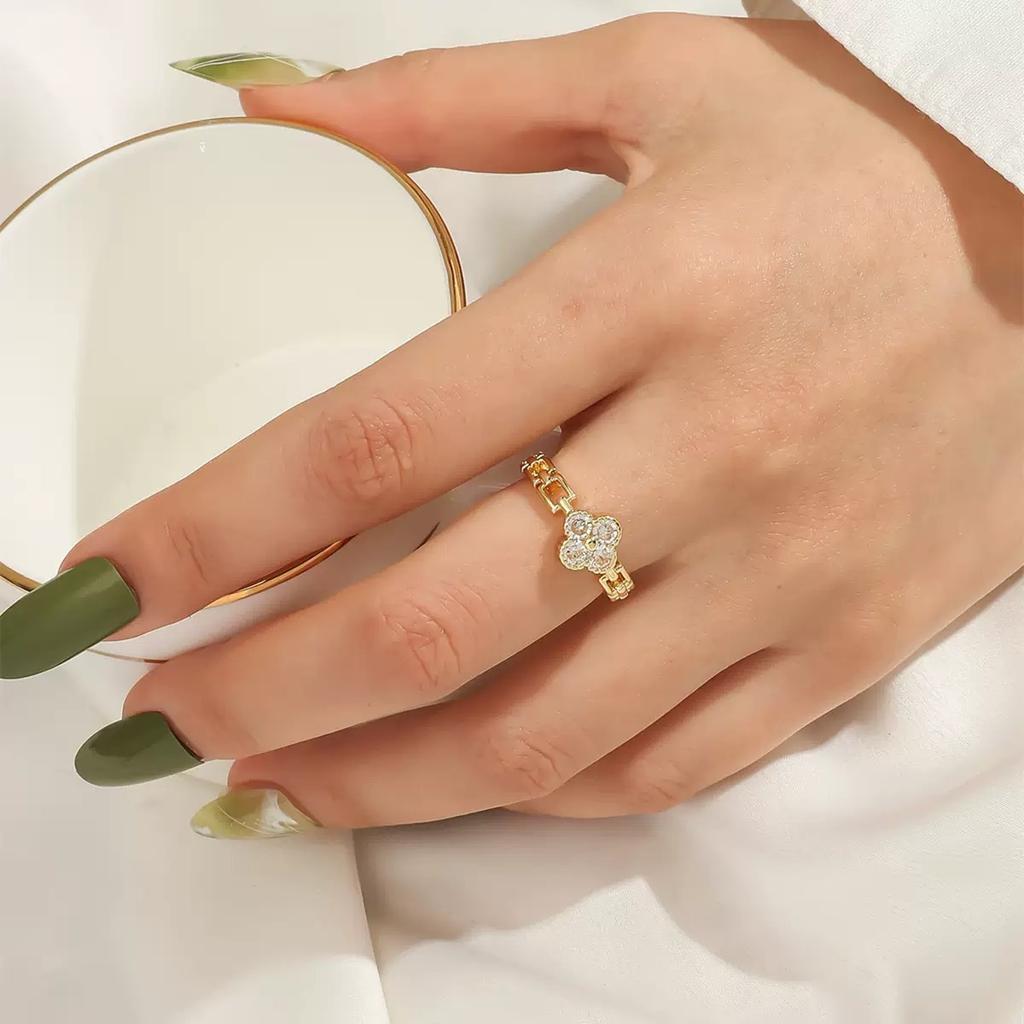 New High-level Sense of Fashion Light Luxury Zirconia Four-leaf Clover Ring Versatile Lucky Grass Open Finger Ring Female