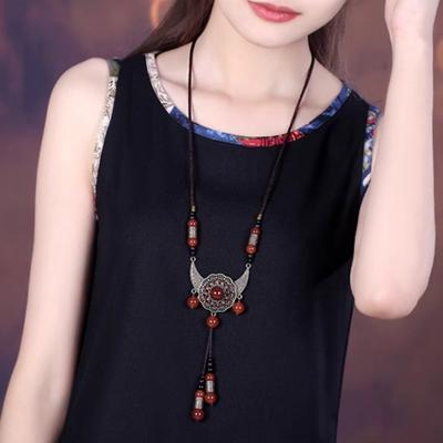 GEMCHIC Women's Vintage Ethnic Style Long Sweater Necklace with Red Beads and Tassel Pendant Adjustable Chain Boho Jewelry
