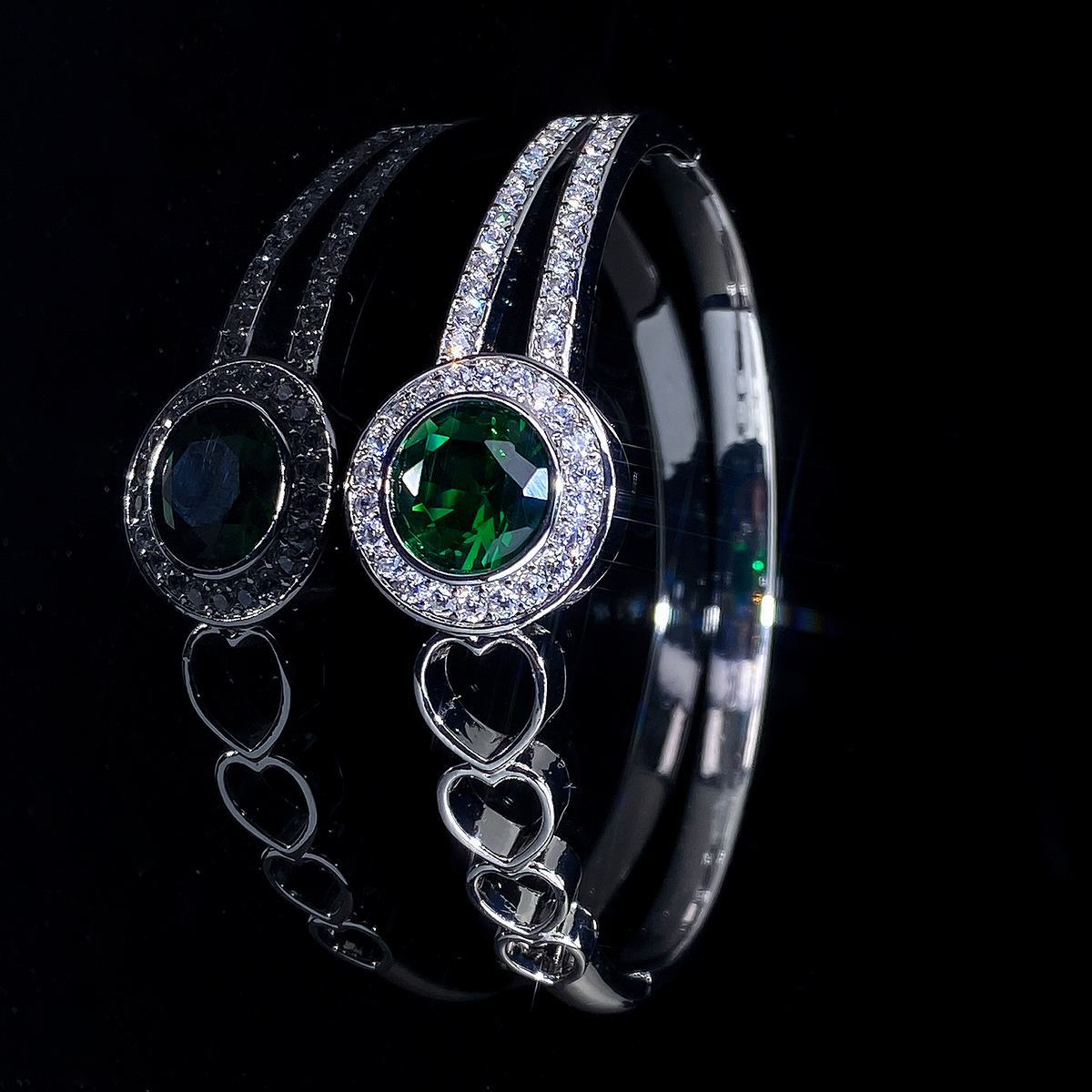 Classic Double-ring Elegant Emerald Micro-paved Zirconium Fashionable and High-end Accessories Bracelet 17CM