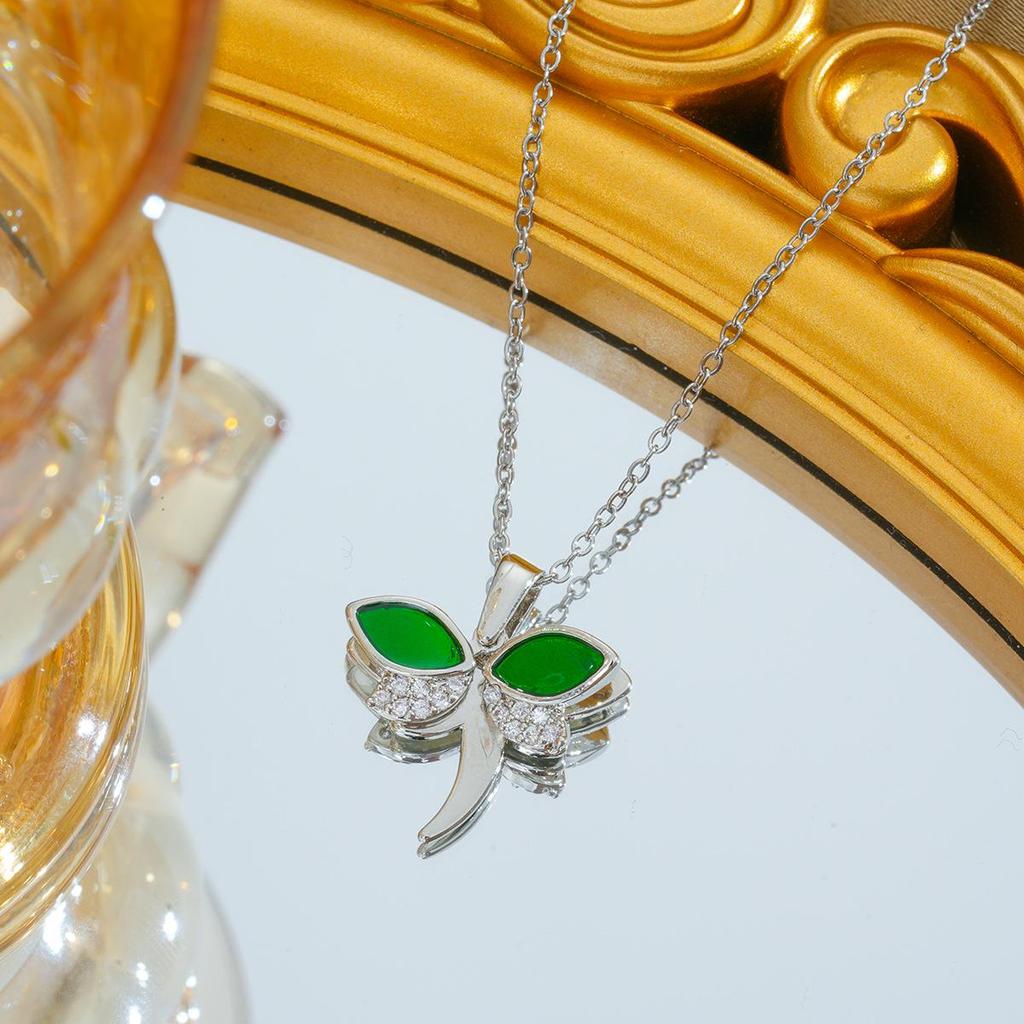 Titanium Steel Zircon Butterfly Pendant Necklace - Simple & Versatile Clavicle Accessory