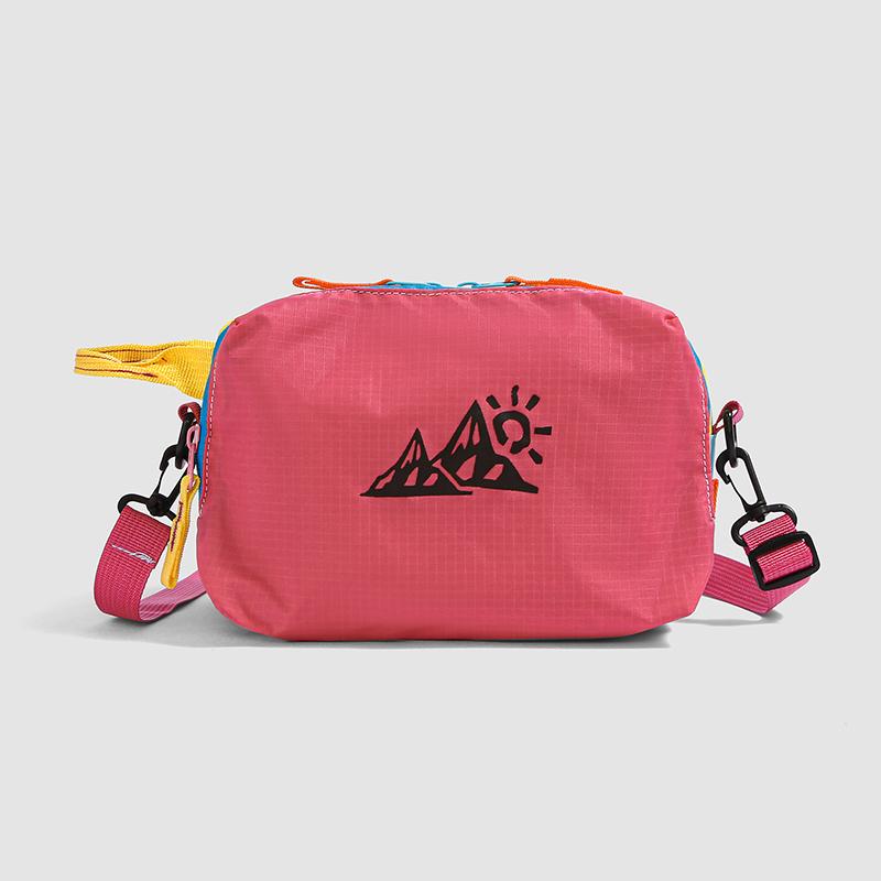 Color Block Crossbody Bag with Mountain Print Design Lightweight Shoulder Bag for Outdoor and Daily Use